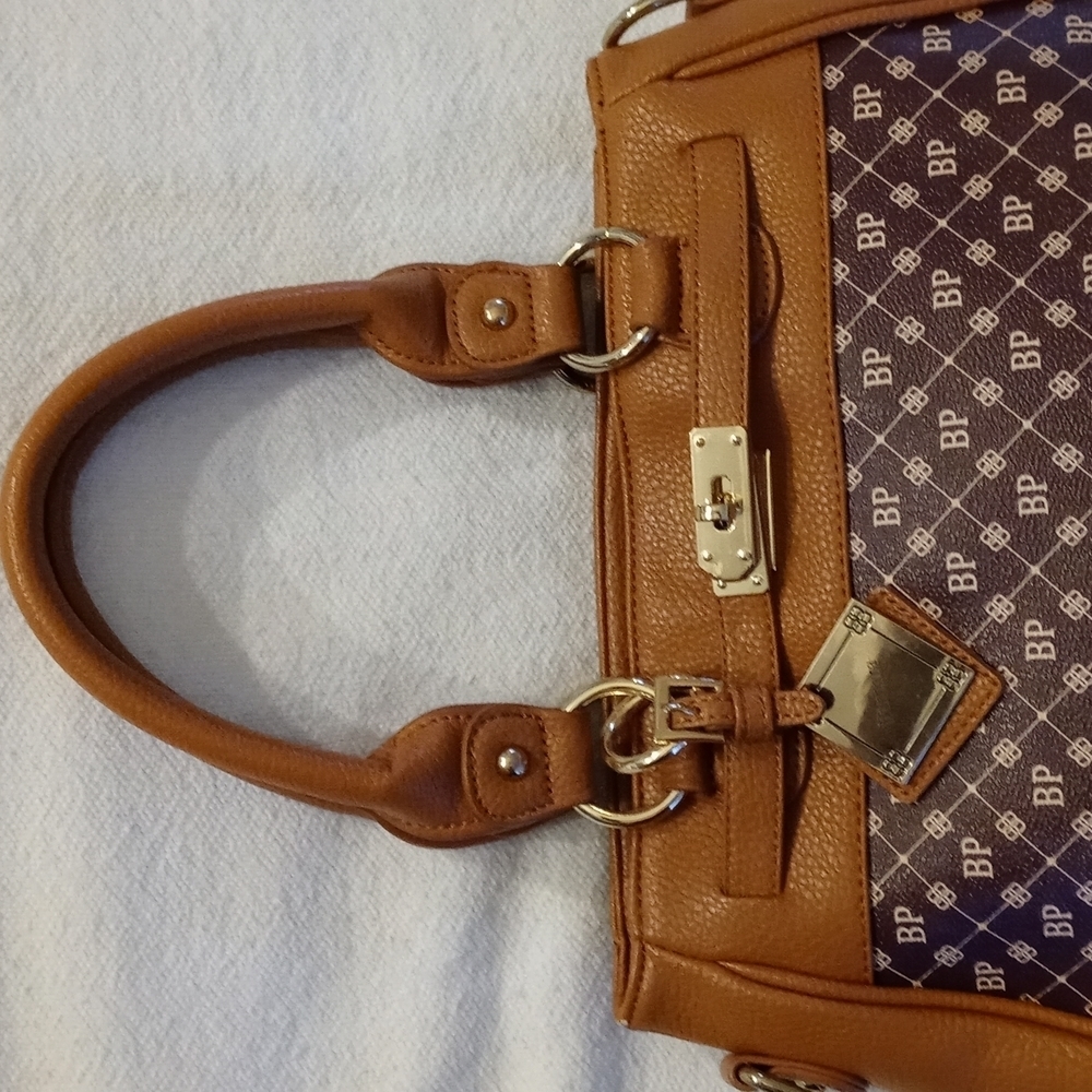 Purse - Picture 4 of 8